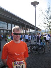 Cris before Freiburg half marathon (Freiburg, Germany)