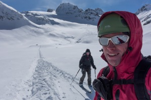 Cris and Leonie and mountains (Ski touring Jamtalhuette)