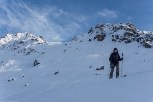 Heading down (Ski touring Jamtalhuette)