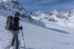 Leonie about to ski down the glacier (Ski touring Jamtalhuette)