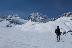 Leonie and mountains (Ski touring Jamtalhuette)