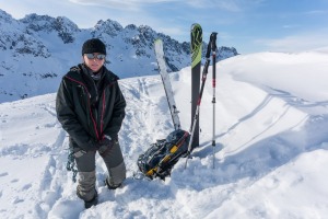 Leonie and skis (Ski touring Jamtalhuette)