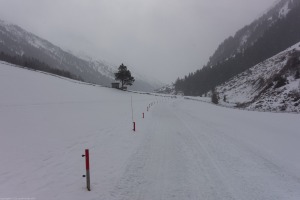 Snowy grey weather (Ski touring Jamtalhuette)