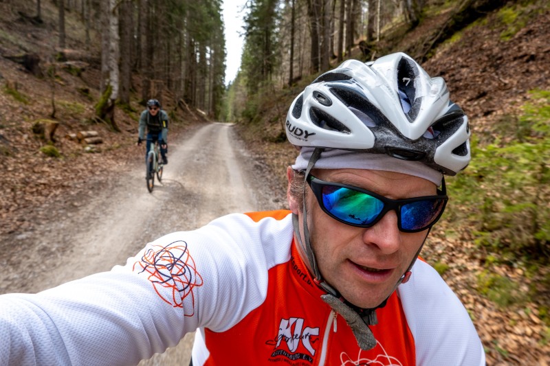 Cris and Johannes off on another rde (Multisport weekend in Austria March 2024)