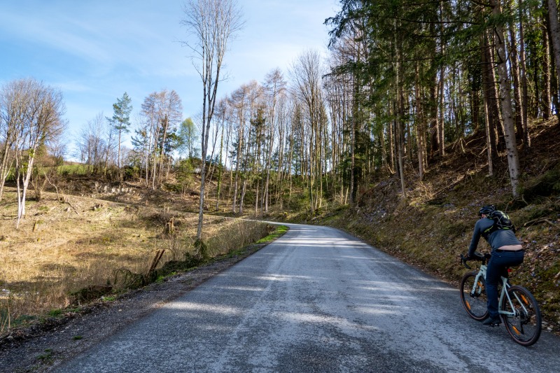 Johannes sets off on his gravel bike (Multisport weekend in Austria March 2024)