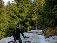 Johannes and bike in snow (Multisport weekend in Austria March 2024)
