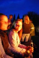 Diana and Johanna by the fire (Faszi Adventure, Haiming, Austria)