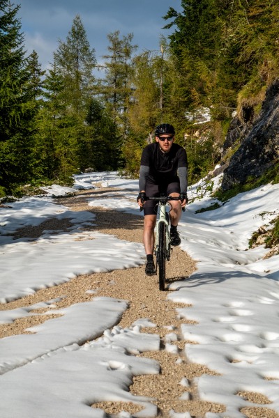 Johannes riding in snow (Autumn adventures Dachstein Sept 2024)