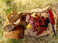 Quick lunch (Bikepacking Poulter Jan 2024)