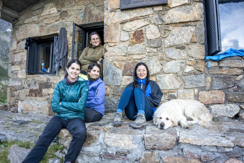 Climb up to the hut with friends (Cabana Sorda June 2025)