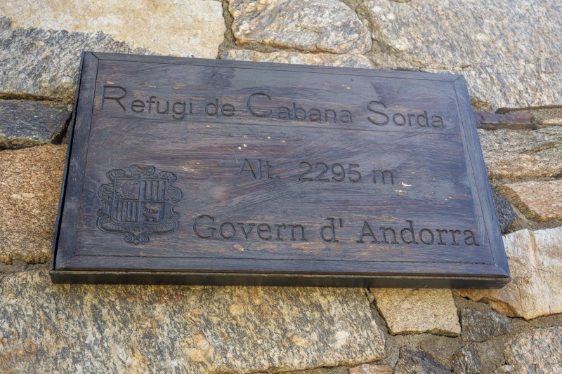 Sign at the hut (Cabana Sorda June 2025)