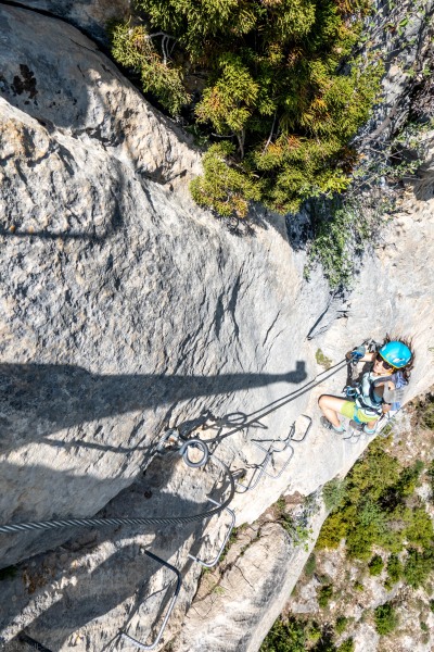 Ari on klettersteig (Cadi Challenge 2022)