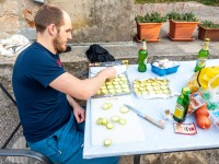 Johannes makes very German zuchini lines (Climbing Croatia Oct 2022)