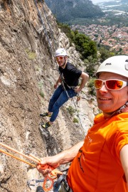 Cris and Johannes just hanging about (Climbing Greece April 2023)