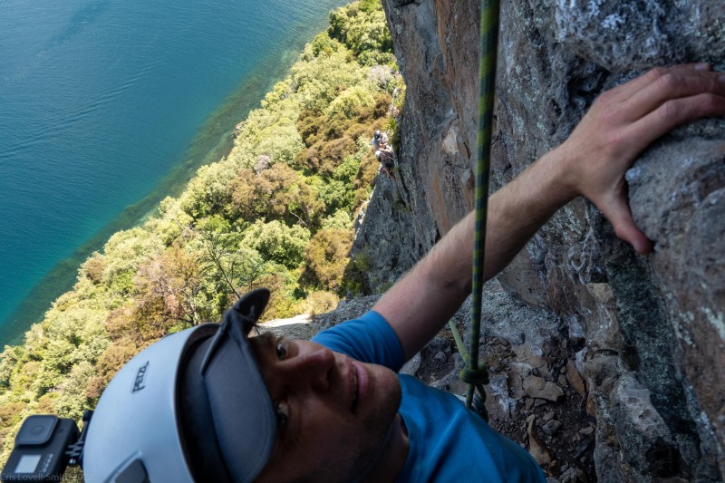 Cris on Captain Caveman (Climbing Kawakawa Bay Jan 2022)