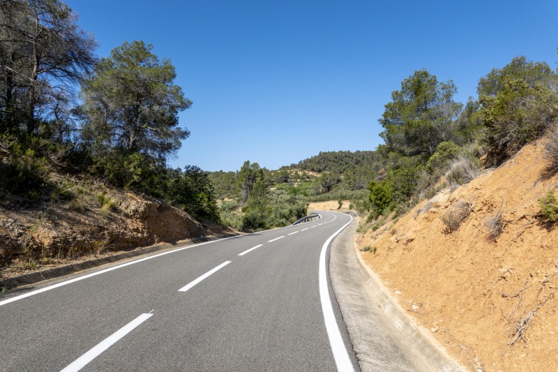 Sooth roads and sunshine for cycling (Climbing Margalef May 2024)