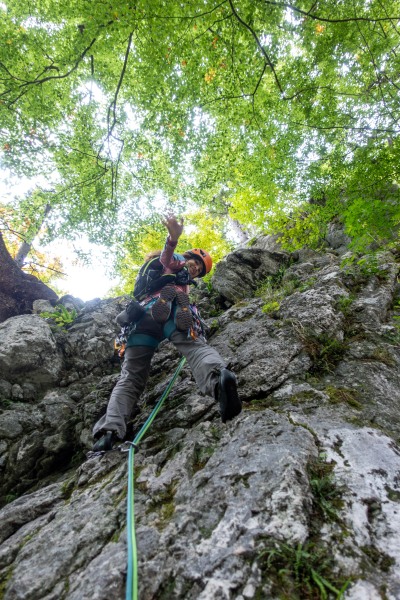 Ari on the first pitch of Irma la Douche (Plombergstein Sept 2025)