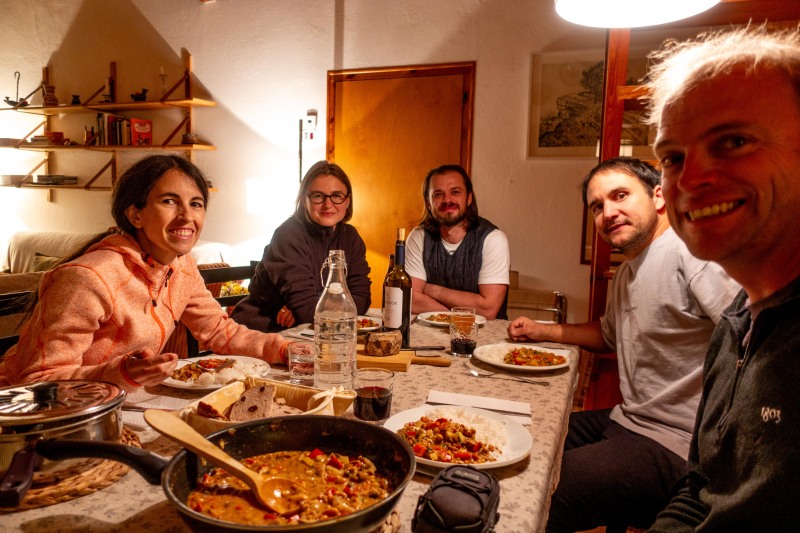 Curry time! (Climbing weekend in Cerdanya)