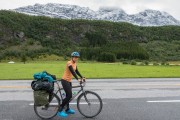 Leonie and snow in the mountains (Cycle Touring Norway 2016)