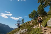 Leonie is a bit hot (Cycle Touring Norway 2016)