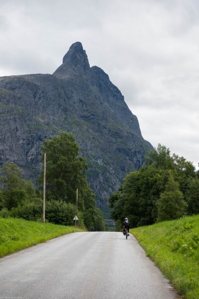 Riding (Cycle Touring Norway 2016)