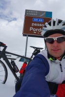 Cris at passo Pordoi (Cycling Dolomites)