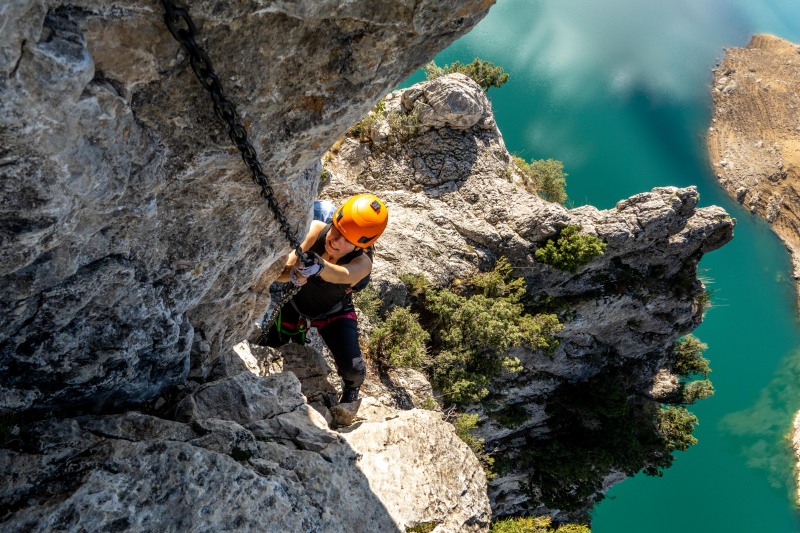 Anaïs being heroic (Ferrata Adventures Ager Oct 2025)