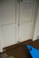 Do not open that door (Ligar Bay)