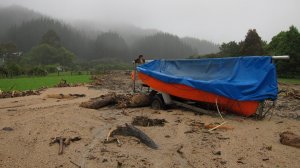 Sailing in the paddock (Ligar Bay)