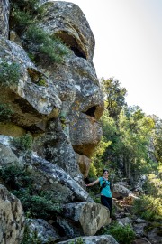Ari is watched from behind (Holidays in Sardinia May 2023)
