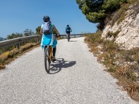 Ari and Johannes cycling up to Monte Tuttavista (Holidays in Sardinia April 2024)