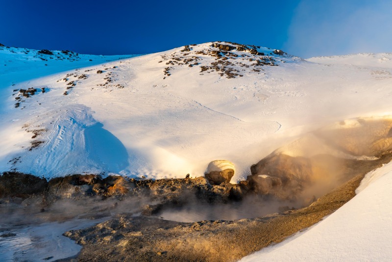 Hot and cold (Iceland January 2023)