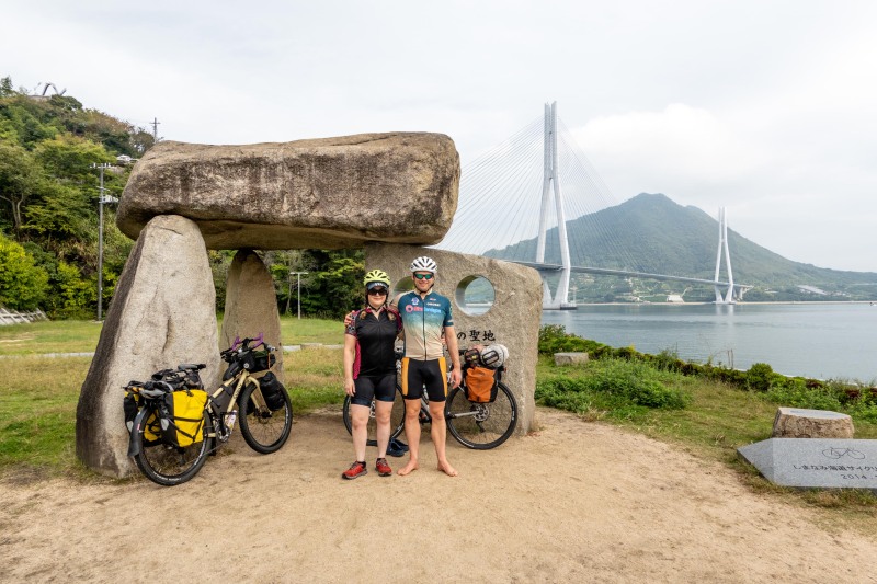 Cris and Katie with bikes (Japan 2024)