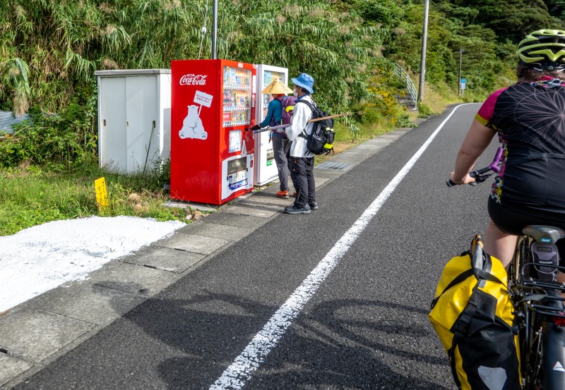 Pilgrims need coke too (Japan 2024)