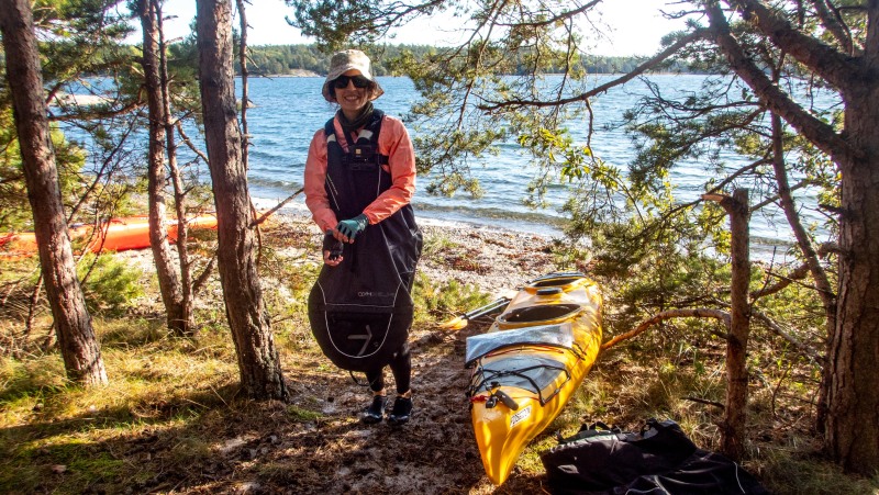 Landing to camp (Kayaking Sweden Sept 2023)
