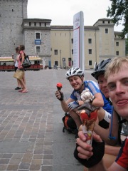 Eating icecreams (Lago di Garda)