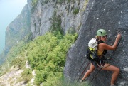 Frauke leaves the ladder (Lago di Garda)