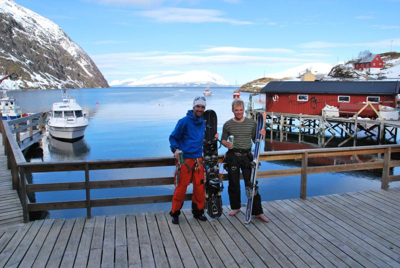 Aly and Cris on the deck (Lyngen Alps, Norway)