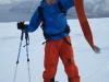 Aly takes his skins off (Rørnestinden, Norway)