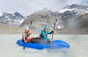 Pat and Georgia paddling (Mountain rafting Dec 2018)