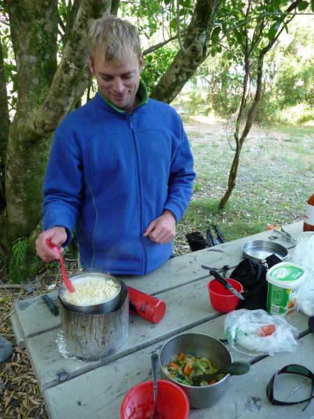 Cris cooks up a noodle feast (Sandfly Bay, Abel Tasman)