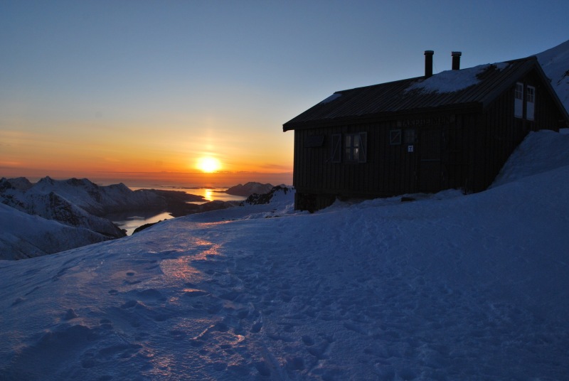 Hut in the evening (Ski touring Glomfjord, Norway)