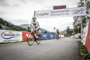 Cris crosses the finsih line (Tannheimer Tal Radmarathon)