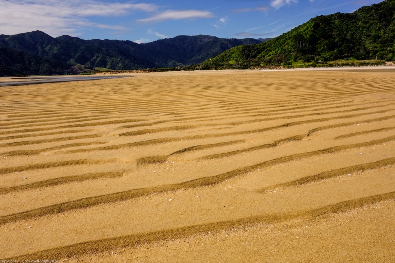Nice golden sand (Wainui, Golden Bay)