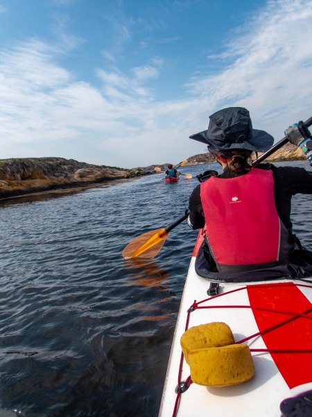 Kayaking out amongst the islands (Seakayaking Sweden, August 2024)