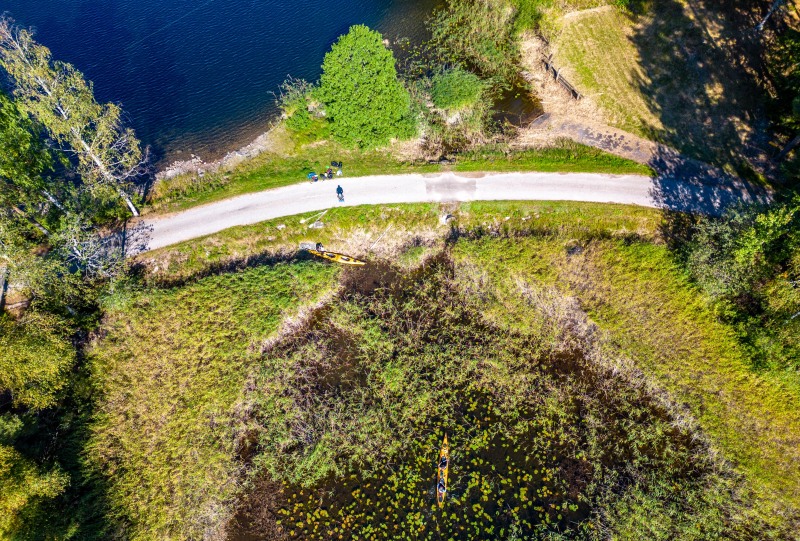 Portage silliness (Seakayaking Sweden, August 2024)