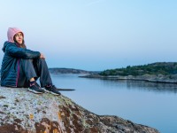 Ari sitting (Seakayaking Sweden, August 2024)