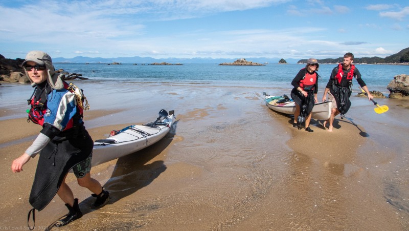 Arriving at Mosquito Bay (Seakayaking Abel Tasman April 2021)