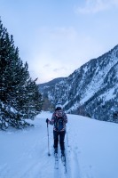 Anaïs skiing down (Ski Touring Andorra April 2022)