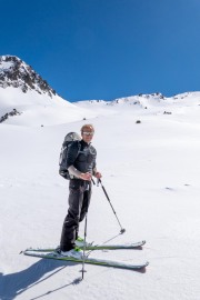 Cris on skis (Ski Touring Andorra April 2022)